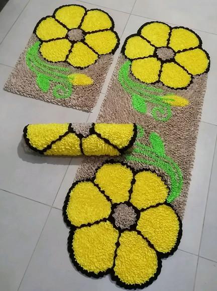 Tapetes Frufru Flor Amarela Antiderrapante