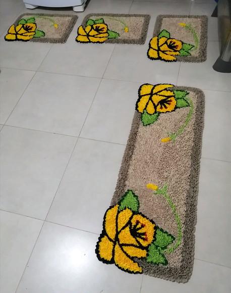 Tapetes Frufru Flor Amarela Antiderrapante