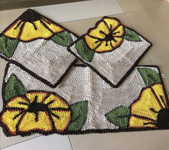 Tapetes Frufru Flor Amarela Antiderrapante