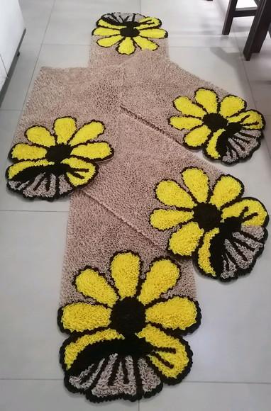 Tapetes Frufru Flor Amarela Pass. 2m e Peq 80cm