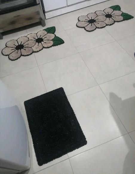 Tapetes Frufru Flor Bege Antiderrapante