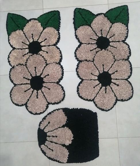 Tapetes Frufru Flor Bege Antiderrapante