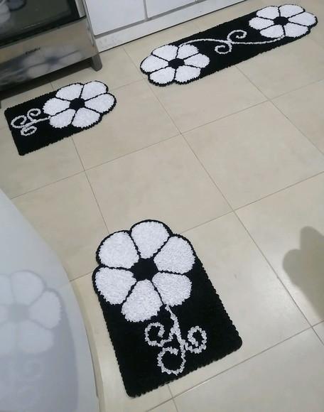 Tapetes Frufru Flor Branca Antiderrapante