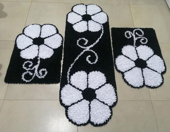 Tapetes Frufru Flor Branca Antiderrapante