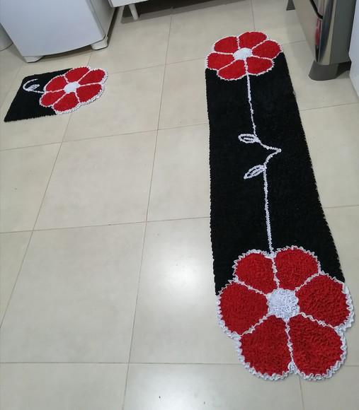Tapetes Frufru Flor Vermelha 1m70cm x 40cm Antiderrapante