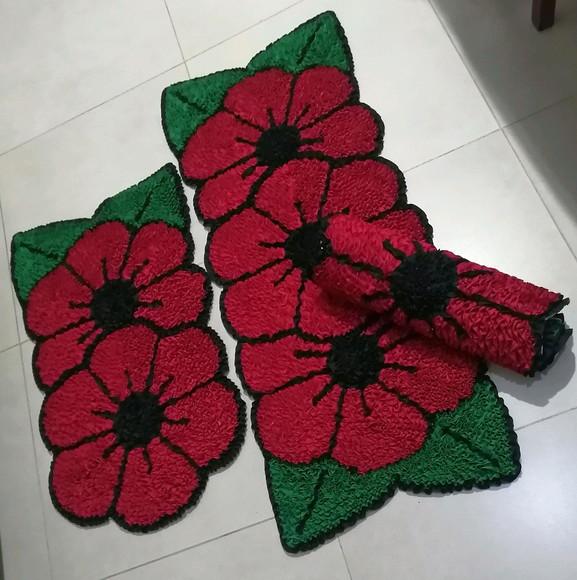 Tapetes Frufru Flor Vermelha Antiderrapante