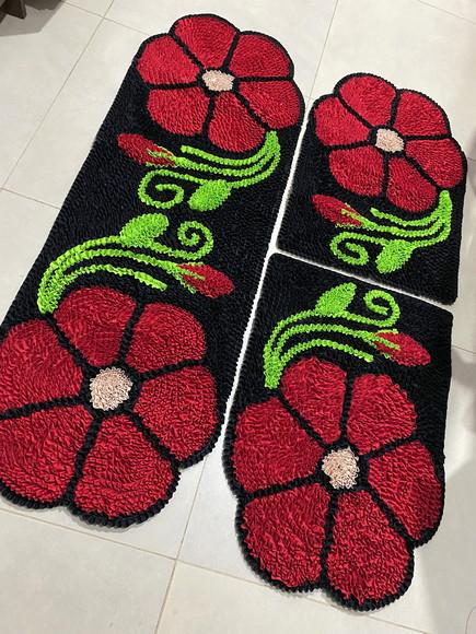 Tapetes Frufru Flor Vermelha Antiderrapante