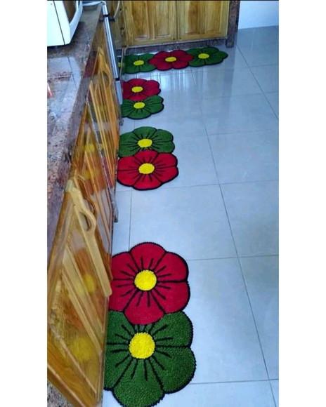 Tapetes Frufru Flor Vermelha e Verde Antiderrapante