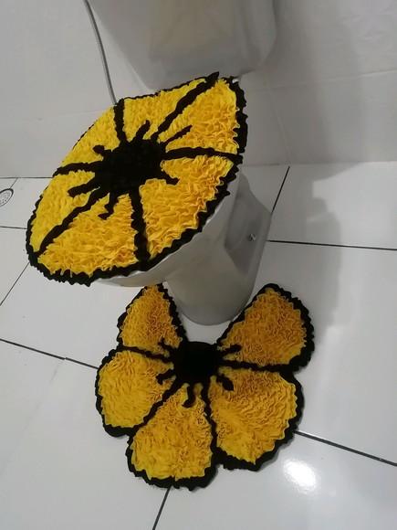 Tapetes Frufru Lavabo Flor Amarela Antiderrapante