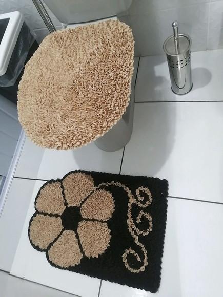 Tapetes Frufru Lavabo Flor Bege Antiderrapante
