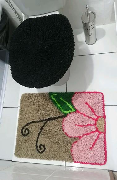 Tapetes Frufru Lavabo Flor Rosa 50cm x 70cm Antiderrapante