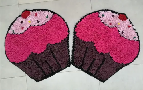 2 Cupcakes Rosa em Frufru Antiderrapante