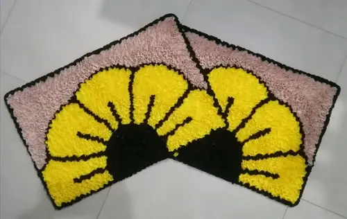 2 Tapetes Frufru Flor Amarela Antiderrapante
