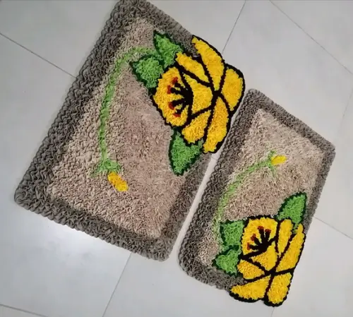 2 Tapetes Frufru Flor Amarela Antiderrapante