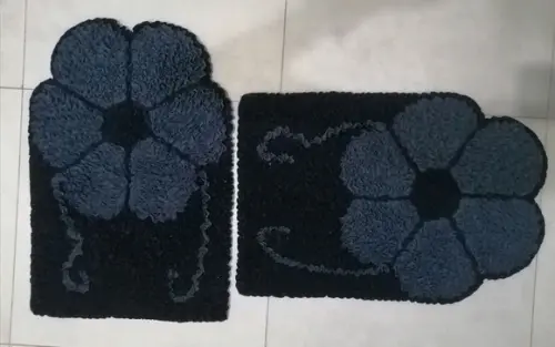 2 Tapetes Frufru Flor Grafite Antiderrapante