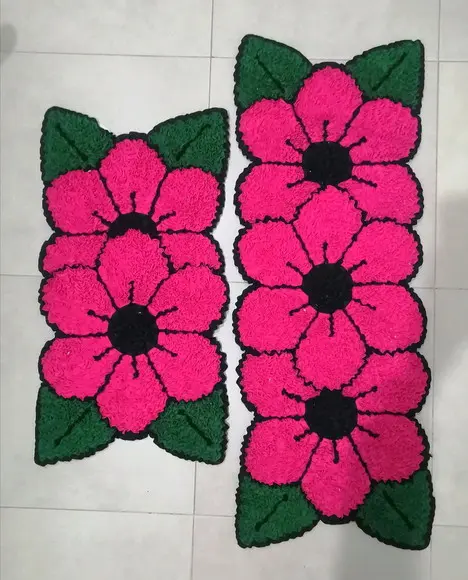 2 Tapetes Frufru Flor Rosa Antiderrapante