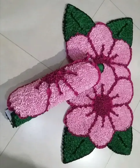 2 Tapetes Frufru Flor Rosa Claro Antiderrapante