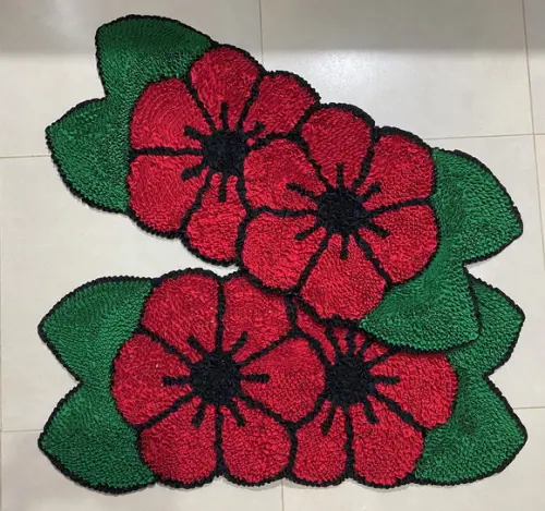 2 Tapetes Frufru Flor Vermelha Antiderrapante