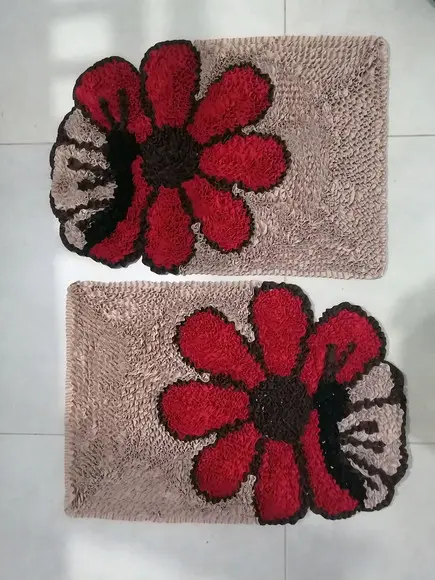 2 Tapetes Frufru Flor Vermelha Antiderrapante