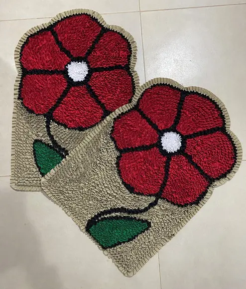 2 Tapetes Frufru Flor Vermelha Antiderrapante
