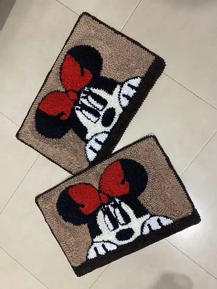 2 Tapetes Frufru Minnie Antiderrapante