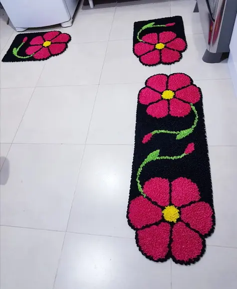 Jogo de Cozinha Flor Rosa em Frufru Antiderrapante