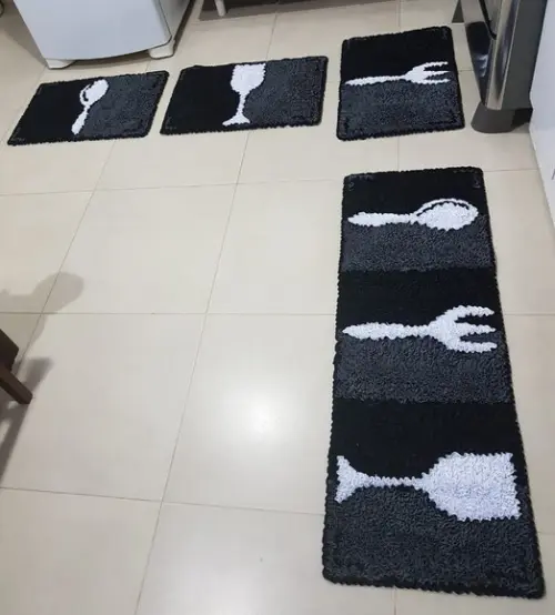 Jogo de Cozinha Talheres em Frufru Antiderrapante