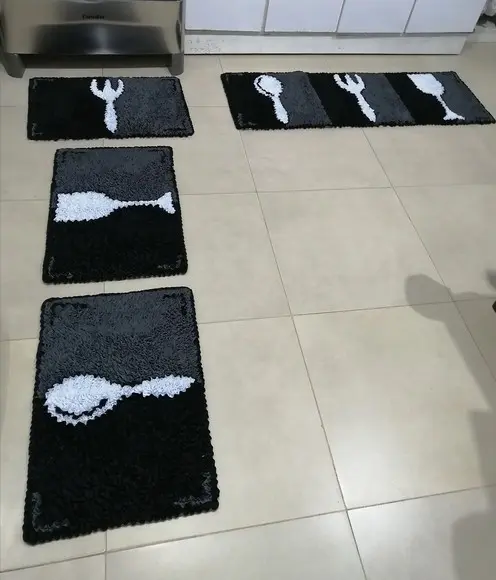 Jogo de Cozinha Talheres em Frufru Antiderrapante