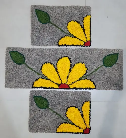 Jogo de Flor Amarela em Frufru com antiderrapante