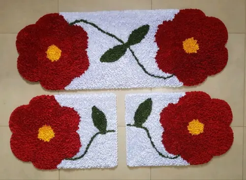 Jogo de Flor Vermelha em Frufru com antiderrapante