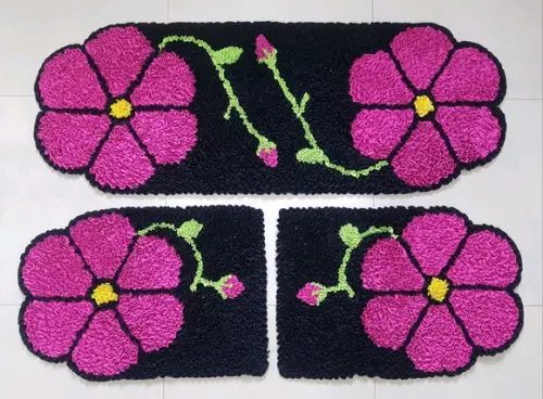 Jogo de Flor Rosa com Preto em Frufru com antiderrapante