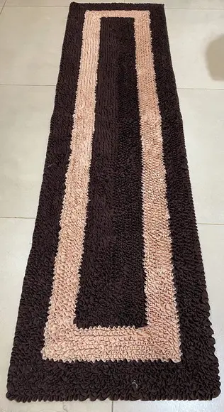 Passadeira Frufru Bege e Marrom 1m50cm x 40cm Antiderrapante