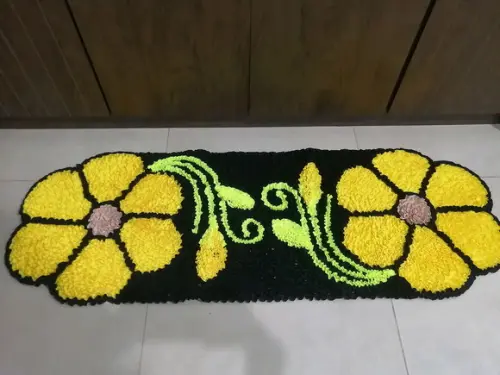 Passadeira Frufru Flor Amarela 1m20cm Antiderrapante