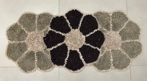 Passadeira Frufru Flor Bege e Marrom Antiderrapante