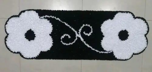 Passadeira Frufru Flor Branca 1m20cm Antiderrapante