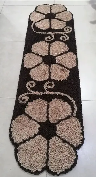 Passadeira Frufru Flor Bege/marrom 1m50cm Antiderrapante