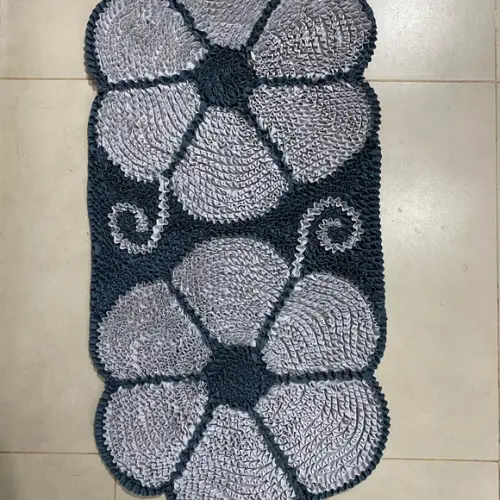 Passadeira Frufru Flor Cinza/Grafite 85cm Antiderrapante