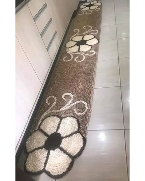 Passadeira Frufru Flor Creme 3m Antiderrapante