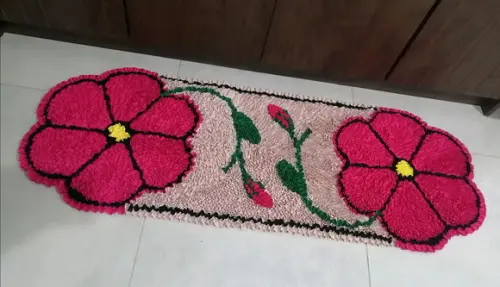 Passadeira Frufru Flor Rosa 1m20cm Antiderrapante