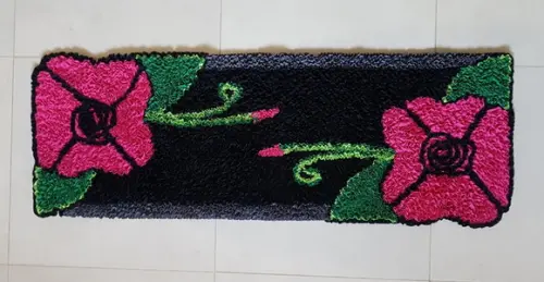 Passadeira Frufru Flor Rosa 1m20cm x 40cm Antiderrapante