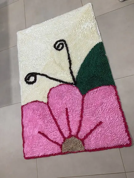 Passadeira Frufru Flor Rosa Claro Antiderrapante