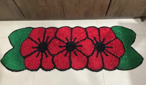 Passadeira Frufru Flor Vermelha 1m20cm Antiderrapante