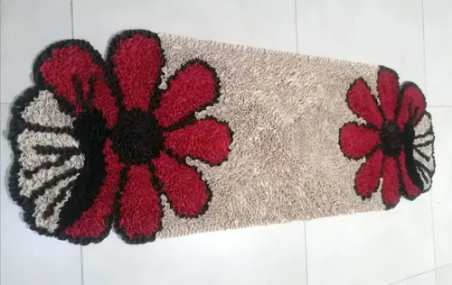 Passadeira Frufru Flor Vermelha 1m20cm Antiderrapante