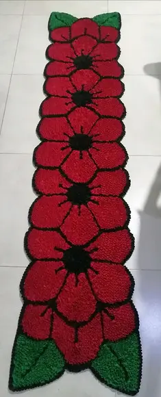 Passadeira Frufru Flor Vermelha 2m05cm Antiderrapante