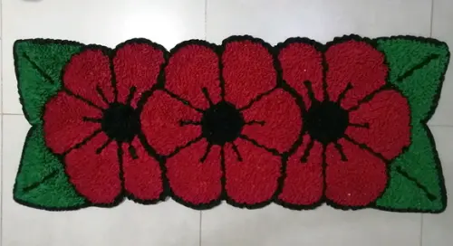 Passadeira Frufru Flor Vermelha Antiderrapante