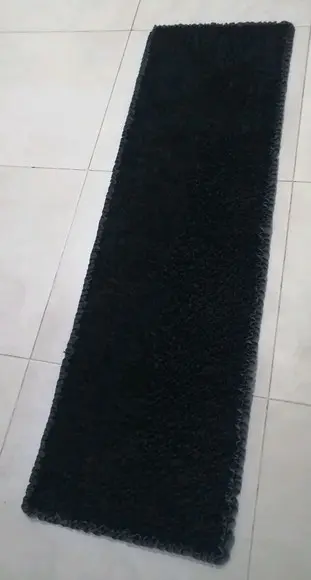 Passadeira Frufru Preta 1m20cm Antiderrapante