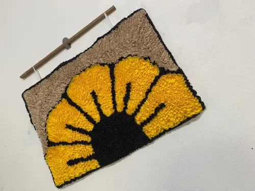 Tapeçaria de Parede Frufru Flor Amarela