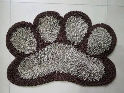 Tapete de Patinha em Frufru com Antiderrapante