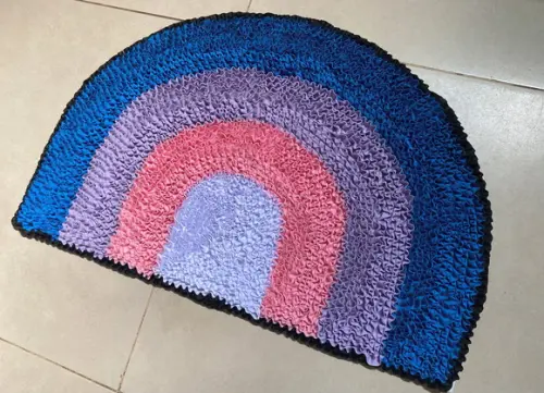 Tapete Frufru Arco Íris 60cm x 40cm Antiderrapante