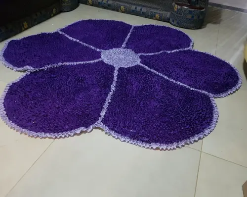 Tapete Frufru de Flor Roxa Antiderrapante
